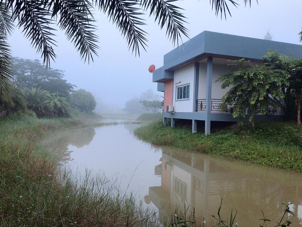 Ok Farm Resort Det Udom Dış mekan fotoğraf