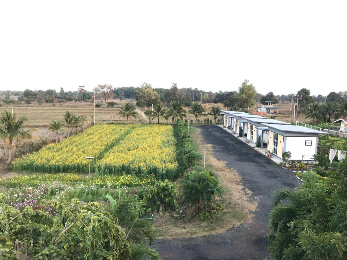 Ok Farm Resort Det Udom Dış mekan fotoğraf