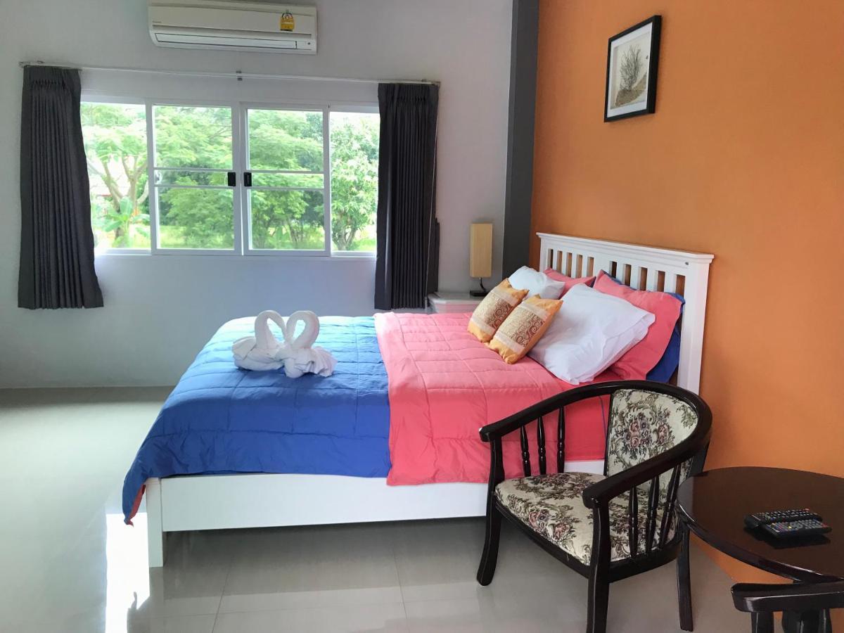Ok Farm Resort Det Udom Dış mekan fotoğraf