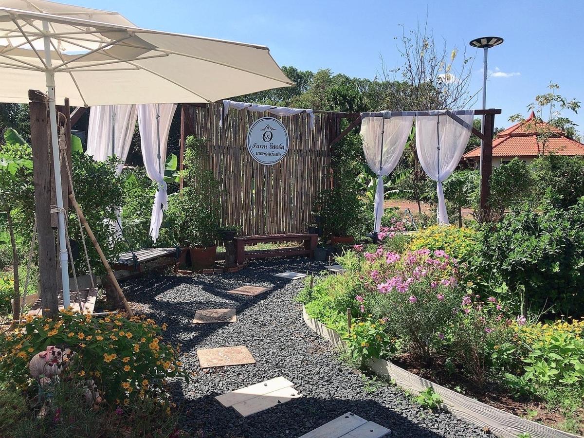 Ok Farm Resort Det Udom Dış mekan fotoğraf