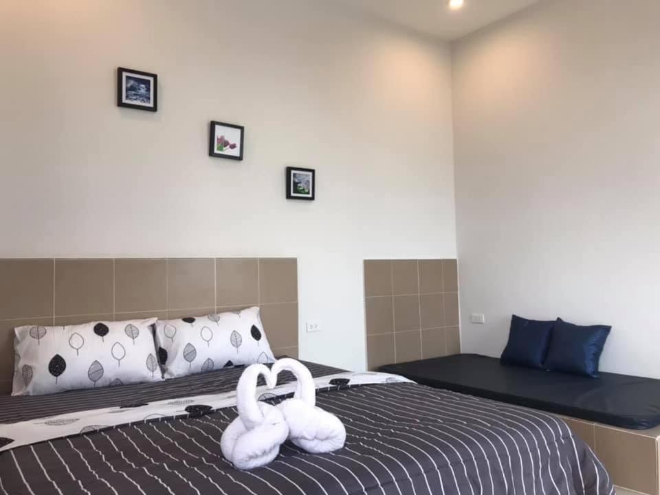 Ok Farm Resort Det Udom Dış mekan fotoğraf