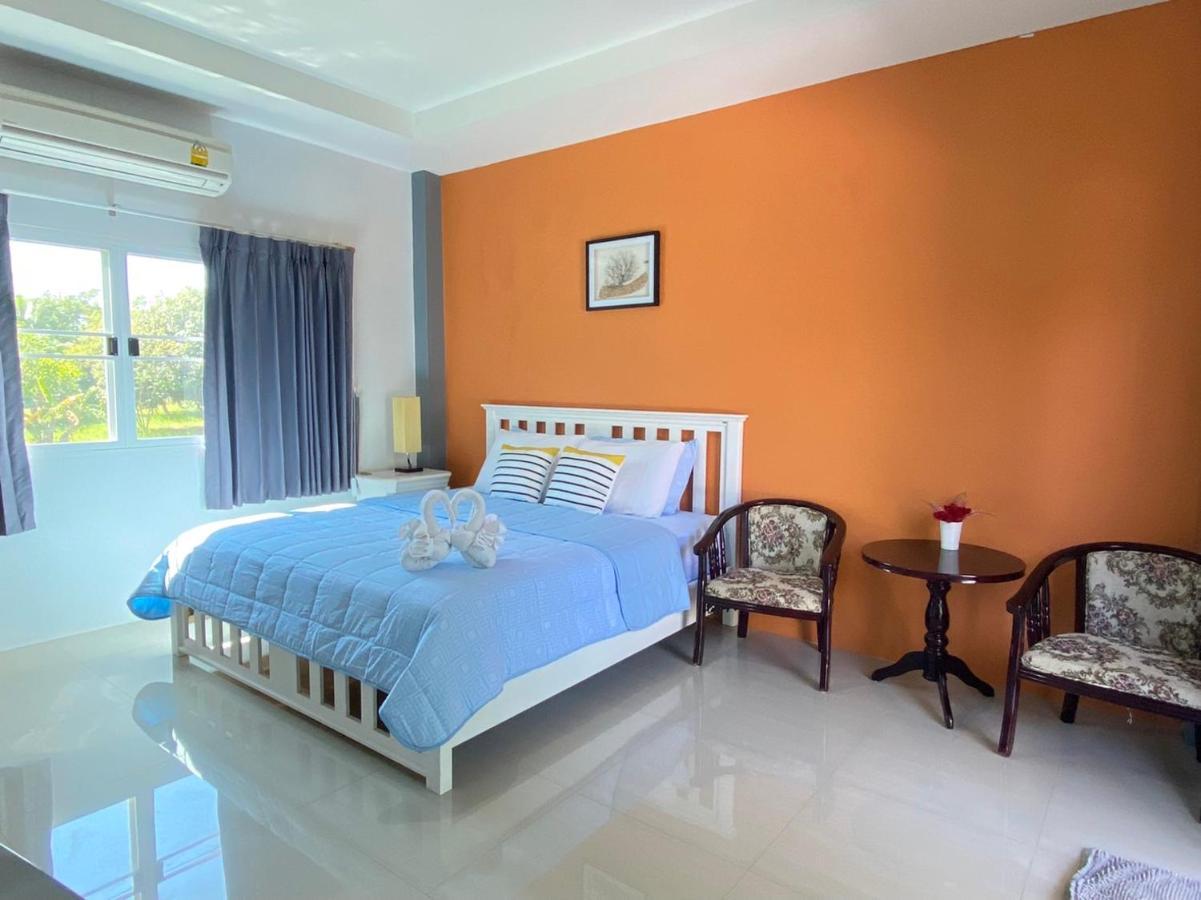 Ok Farm Resort Det Udom Dış mekan fotoğraf