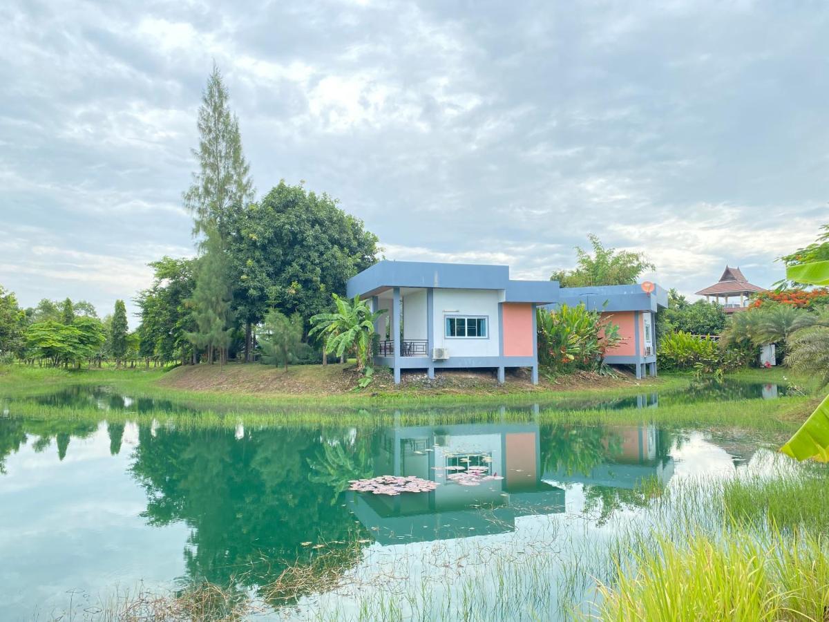 Ok Farm Resort Det Udom Dış mekan fotoğraf