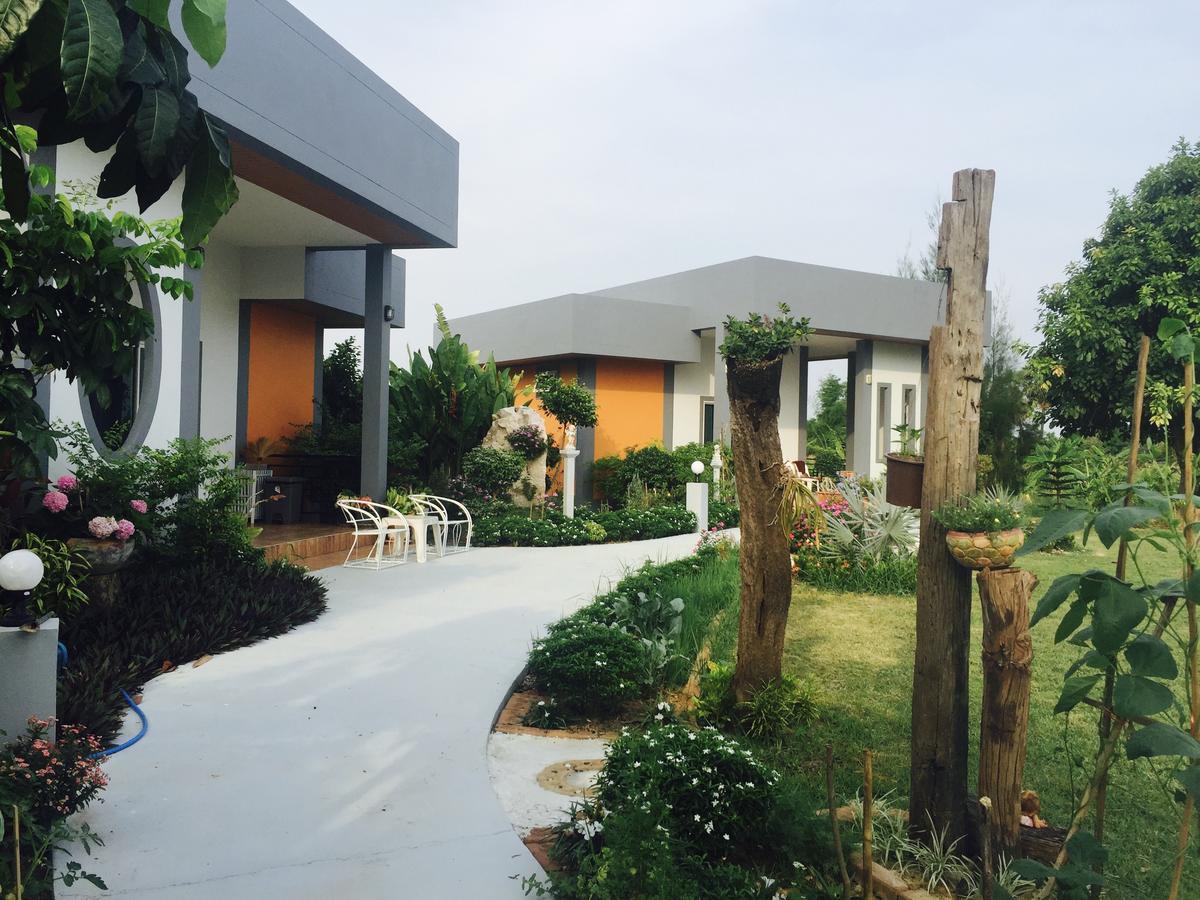 Ok Farm Resort Det Udom Dış mekan fotoğraf